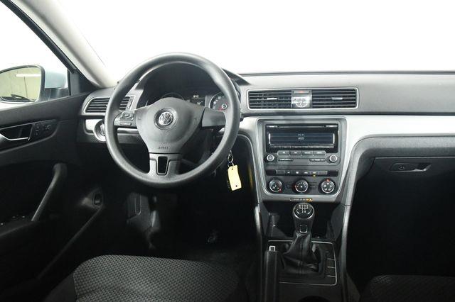 2015 Volkswagen Passat 1.8T S photo