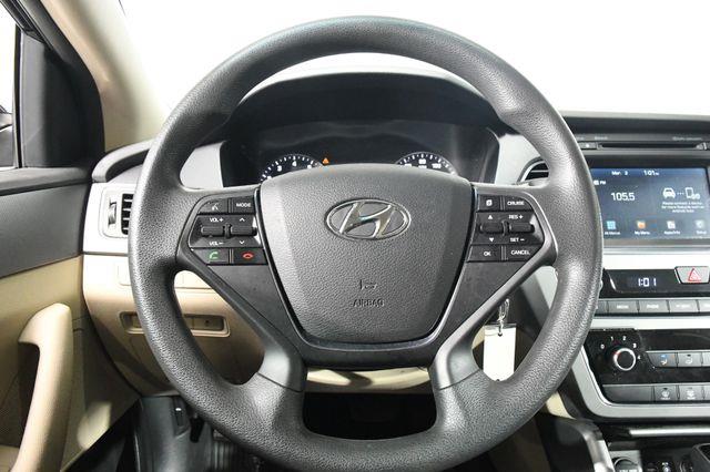 2016 Hyundai Sonata 2.4L SE photo