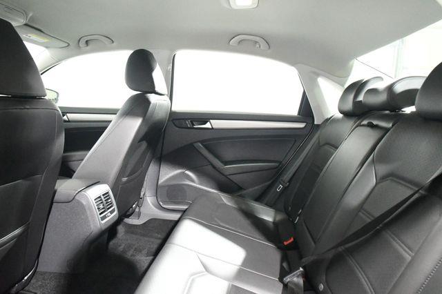 2015 Volkswagen Passat 2.0L TDI SE photo