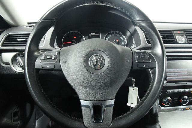 2015 Volkswagen Passat 2.0L TDI SE photo