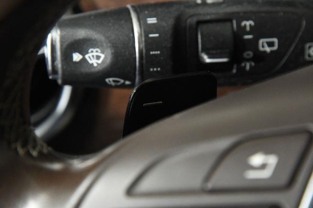 2015 Mercedes-Benz GLK 250 BlueTEC w/ Nav photo