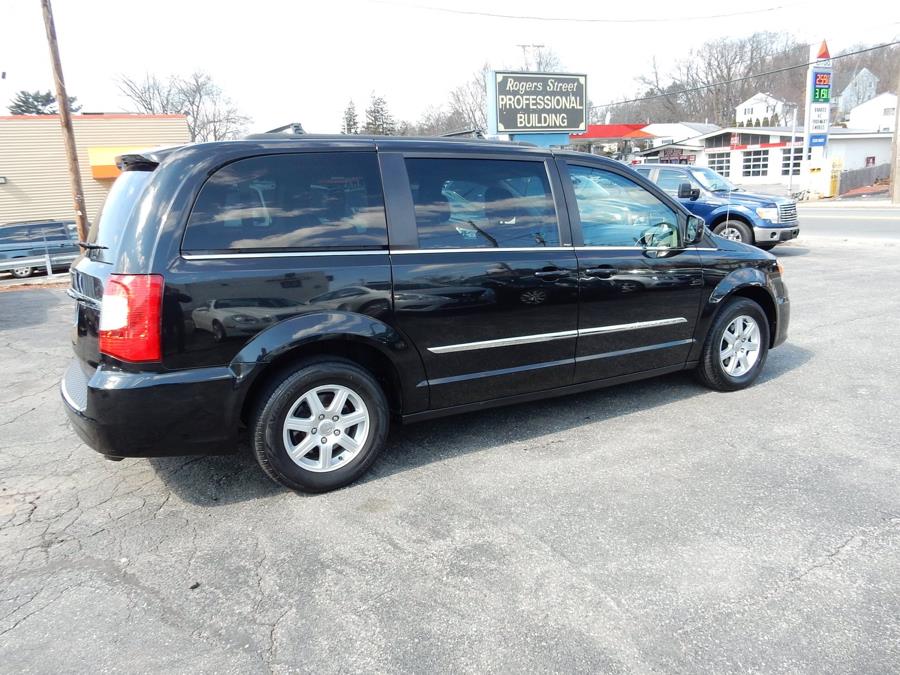 2012 Chrysler Town & Country Touring photo