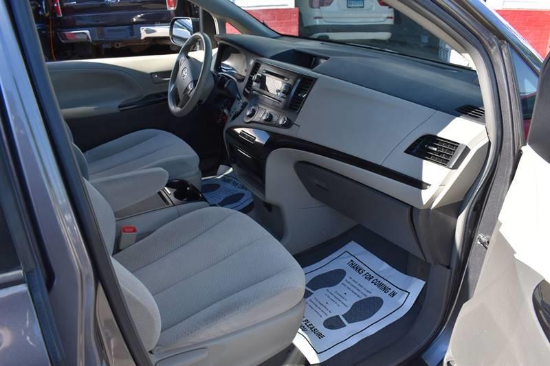 The 2011 Toyota Sienna LE 7-Passenger