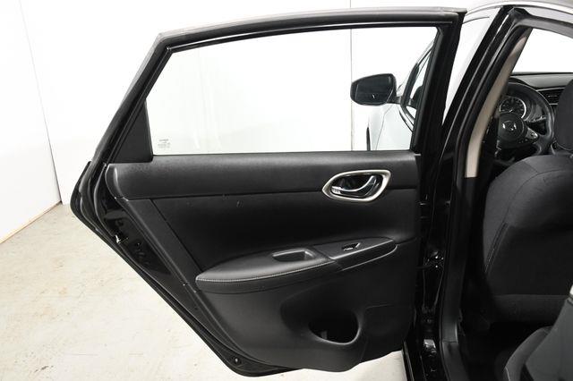 2016 Nissan Sentra SV w/ Navigation / Heated Seat photo