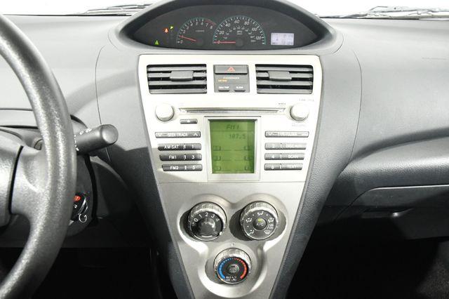 2010 Toyota Yaris photo