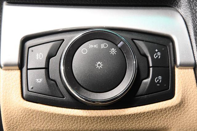 2016 Ford Explorer XLT w/ Sunroof/ Nav/ Heated Se photo