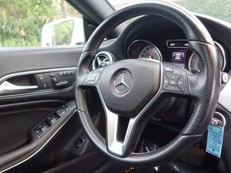 2014 Mercedes-Benz CLA-Class CLA250 photo