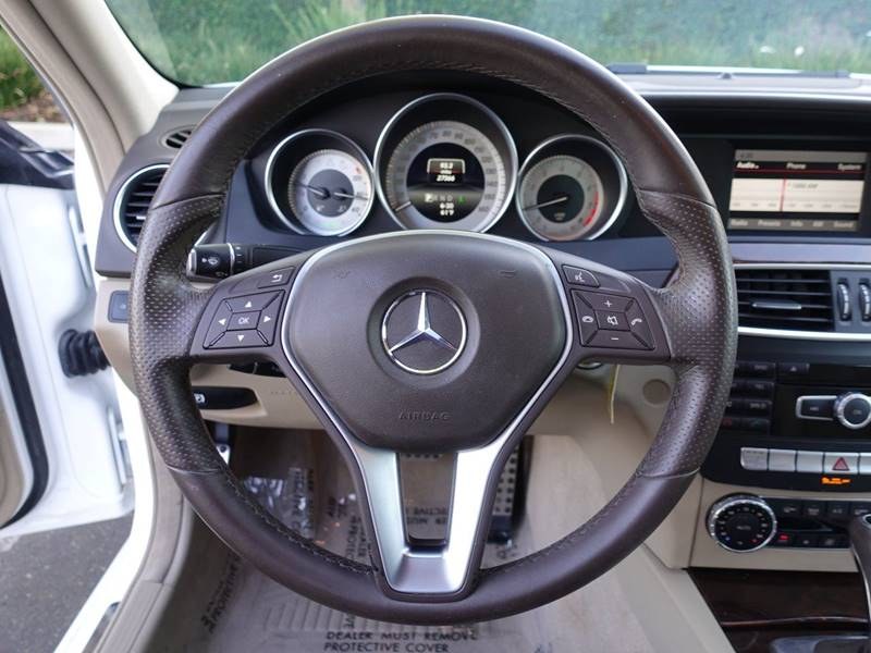 2014 Mercedes-Benz C-Class C250 Luxury photo