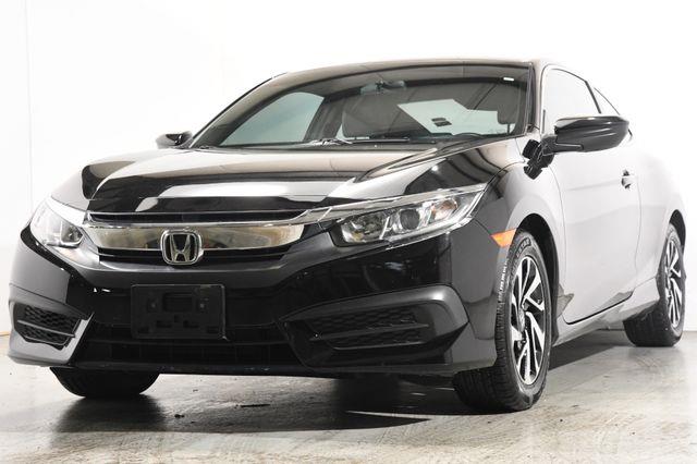 The 2016 Honda Civic LX photos