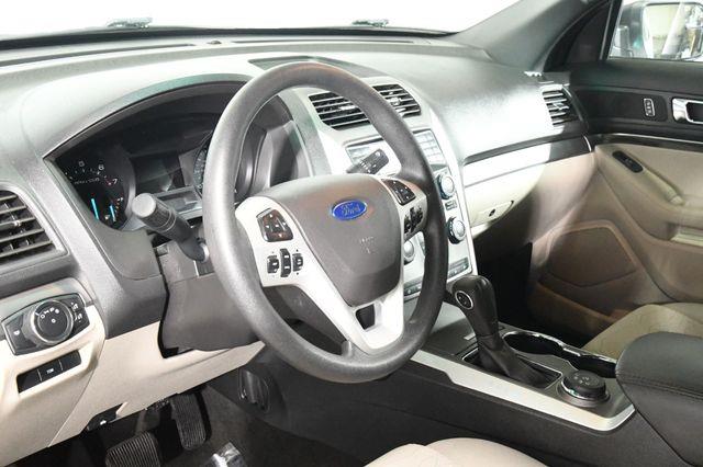 2015 Ford Explorer X photo