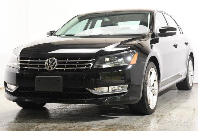 The 2013 Volkswagen Passat TDI SEL Premium photos