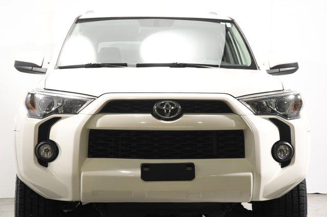 2015 Toyota 4Runner SUV photo