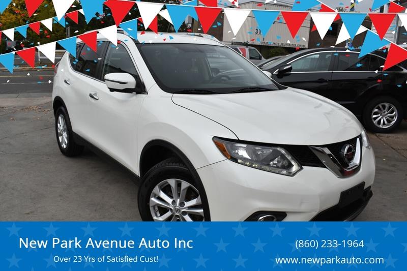 2016 Nissan Rogue SV AWD 4dr Crossover photo