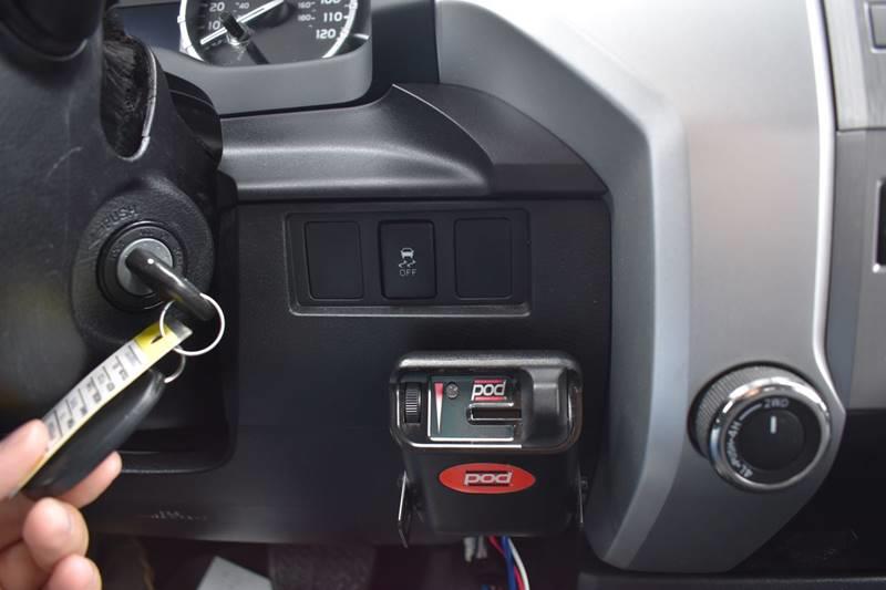 2015 Toyota Tundra SR5 4x4 4dr Double Cab Pickup  photo