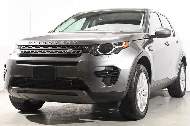 The 2016 Land Rover Discovery Sport SE photos