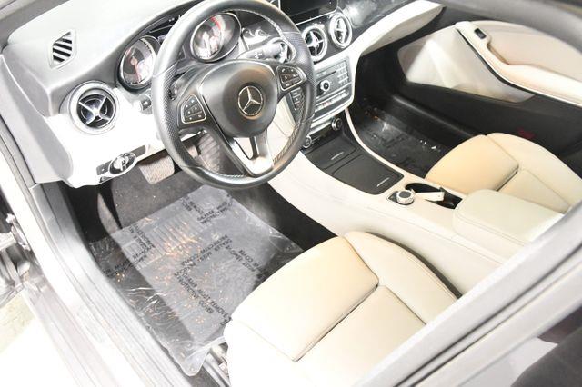 2016 Mercedes-Benz CLA 250 LTHR photo
