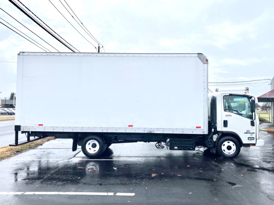 2013 Isuzu NPR HD Box Truck photo