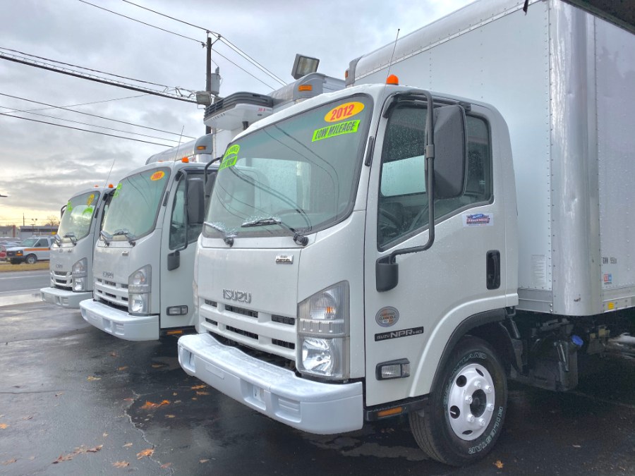 2013 Isuzu NPR HD Box Truck photo