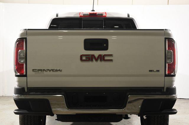 2016 GMC Canyon 4WD SLE w/ Navigation photo