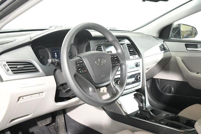 2017 Hyundai Sonata SE photo