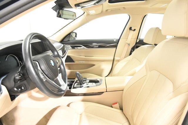 2017 BMW 7-Series 740i Xdrive I photo
