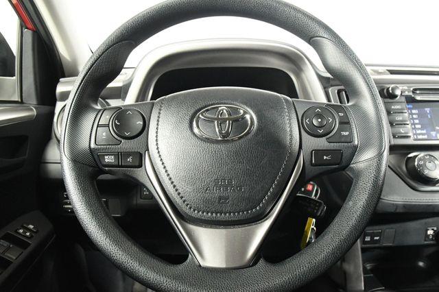 2017 Toyota RAV4 LE photo