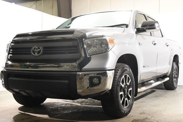The 2014 Toyota Tundra SR5 photos