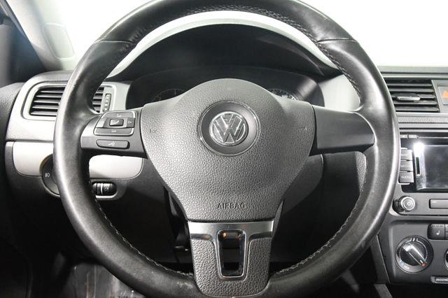 2011 Volkswagen Jetta TDI photo