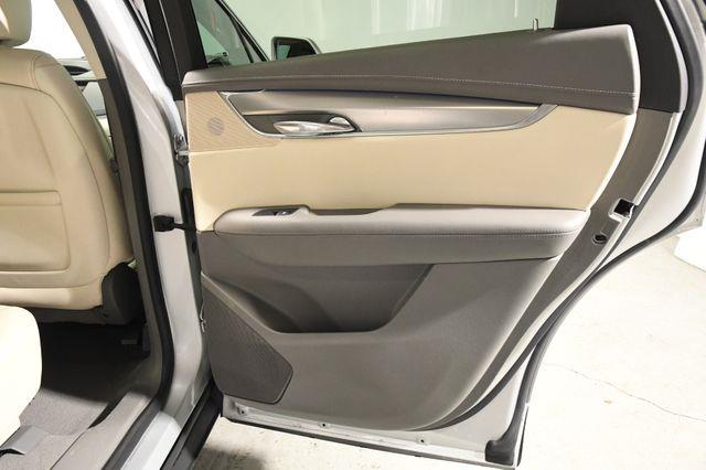 2017 Cadillac XT5 Premium Luxury AWD photo