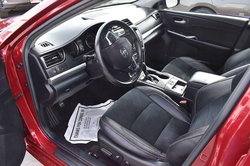 The 2015 Toyota Camry XSE 4dr Sedan