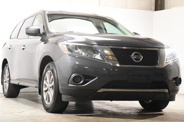 2014 Nissan Pathfinder S photo