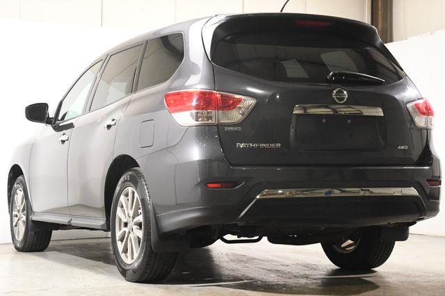 2014 Nissan Pathfinder S photo