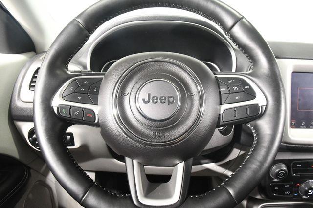 2017 Jeep New Compass Latitude photo