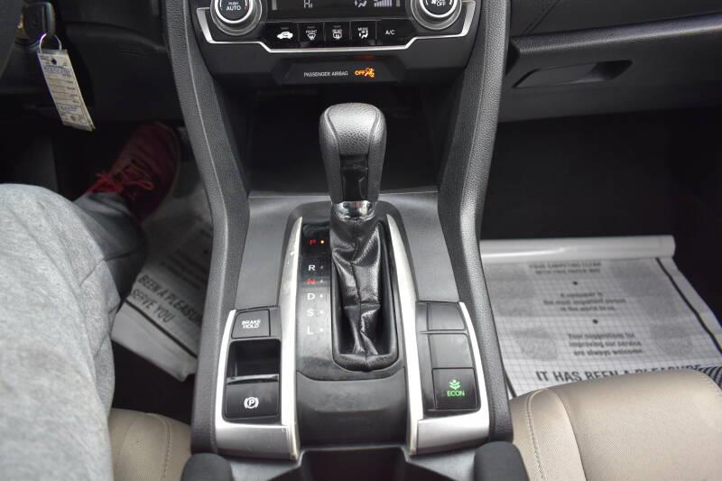 2017 Honda Civic LX 4dr Sedan CVT photo