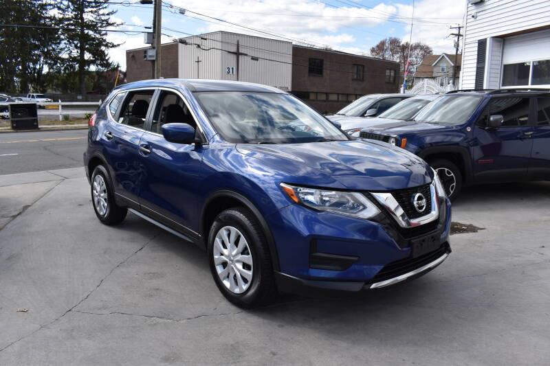 2017 Nissan Rogue S AWD 4dr Crossover (midyear r photo