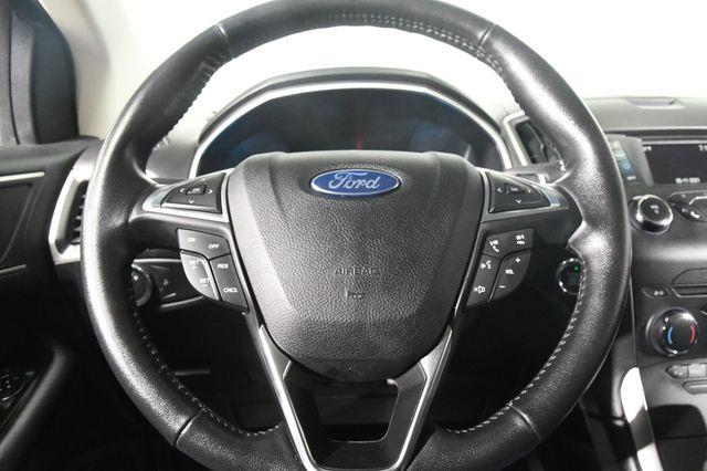2017 Ford Edge SEL photo