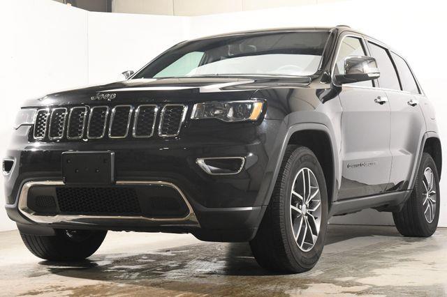 The 2017 Jeep Grand Cherokee Limited photos