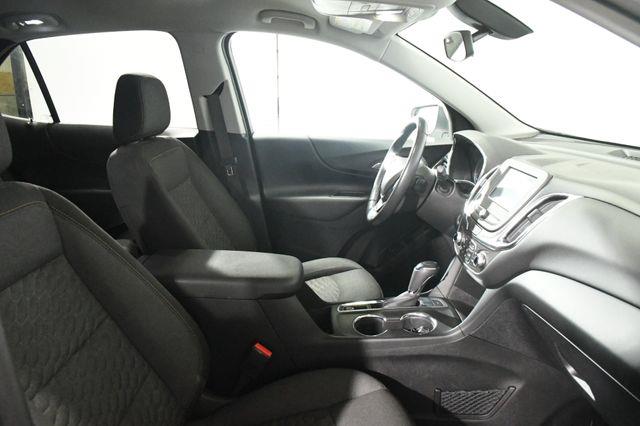 2018 Chevrolet Equinox LT w/ Nav/ Heated Seats/ Safet photo