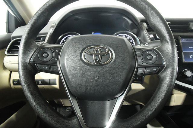 2019 Toyota Camry LE photo