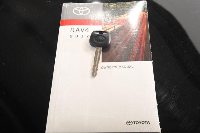 2017 Toyota RAV4 LE photo