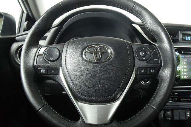 2017 Toyota Corolla SE photo