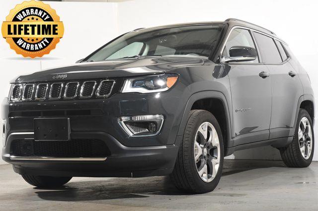 The 2017 Jeep New Compass Limited w/ Safety Tech photos