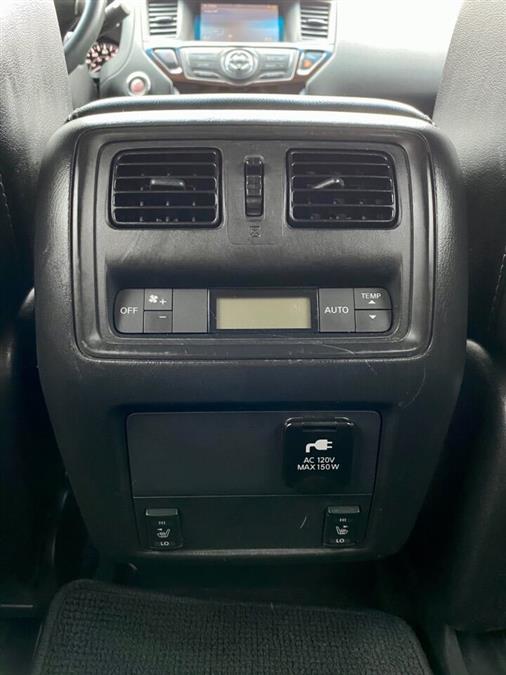 2015 Nissan Pathfinder SL 4x4 4dr SUV photo