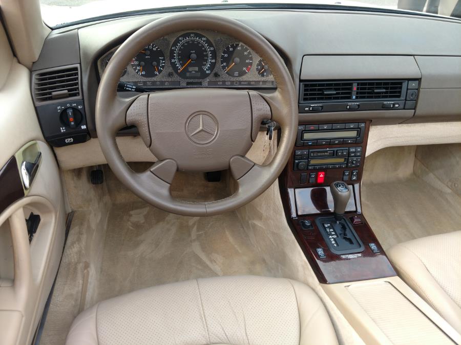 1997 Mercedes-Benz SL-Class SL320 photo