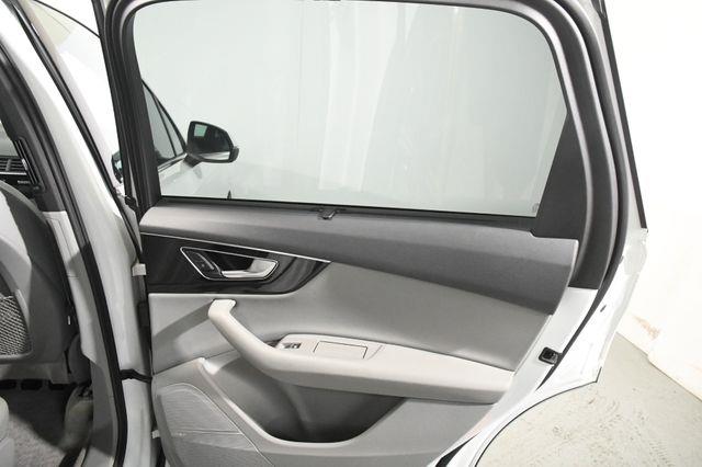 2017 Audi Q7 Premium Plus w/ Virtual Cockpi photo