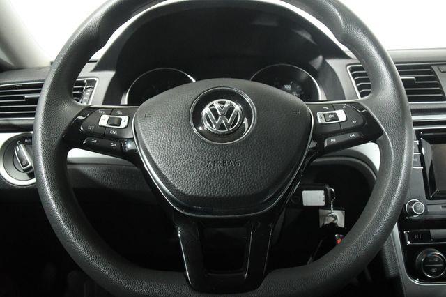 The 2017 Volkswagen Passat 1.8T S