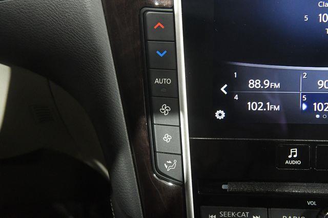 2017 Infiniti Q50 Hybrid awd photo