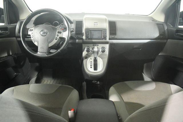 2012 Nissan Sentra 2.0 photo