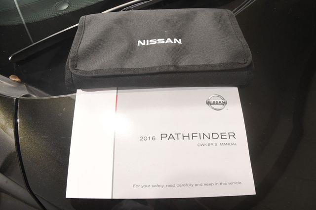 2016 Nissan Pathfinder Platinum photo