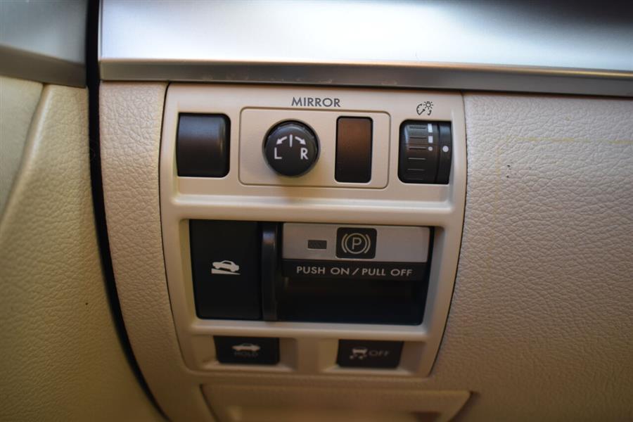 2012 Subaru Legacy 2.5i Premium photo
